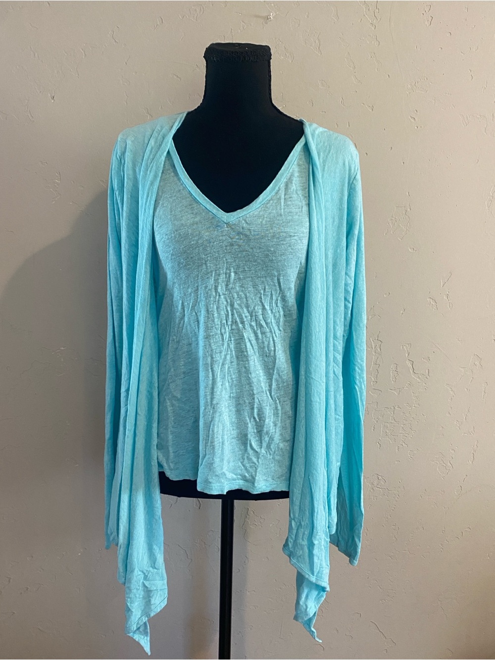 Calypso St. Barth Turquoise V-Neck t shirt w/open front cardigans Sz M PTP 18/19